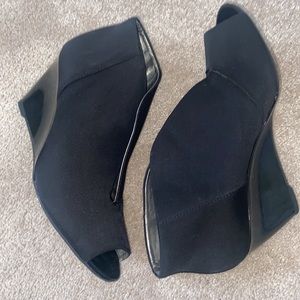 Womens bandolino wedge heels